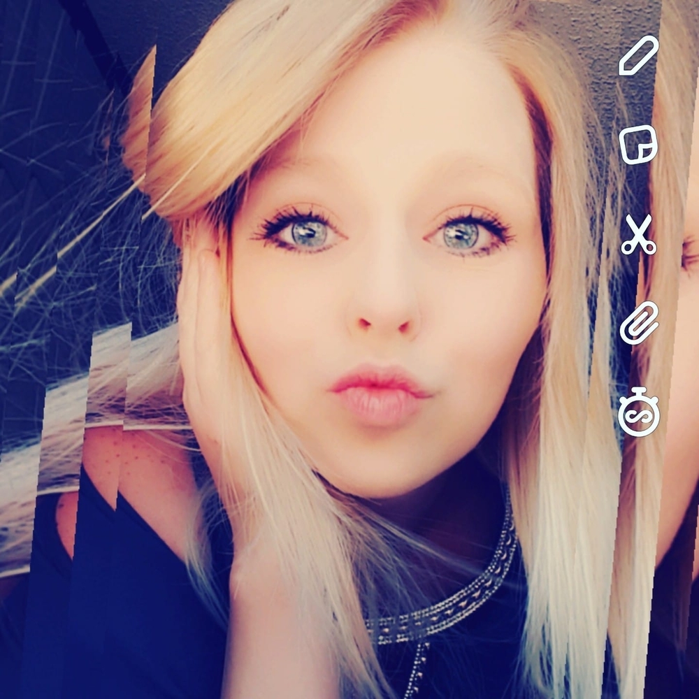 Meet your Posher, Alissa